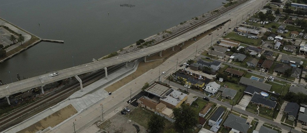 The Lakefront Airport Floodwall